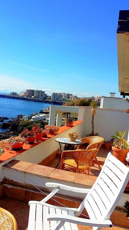 Casa Sul Mare Bed & Breakfast คาตาเนีย ภายนอก รูปภาพ
