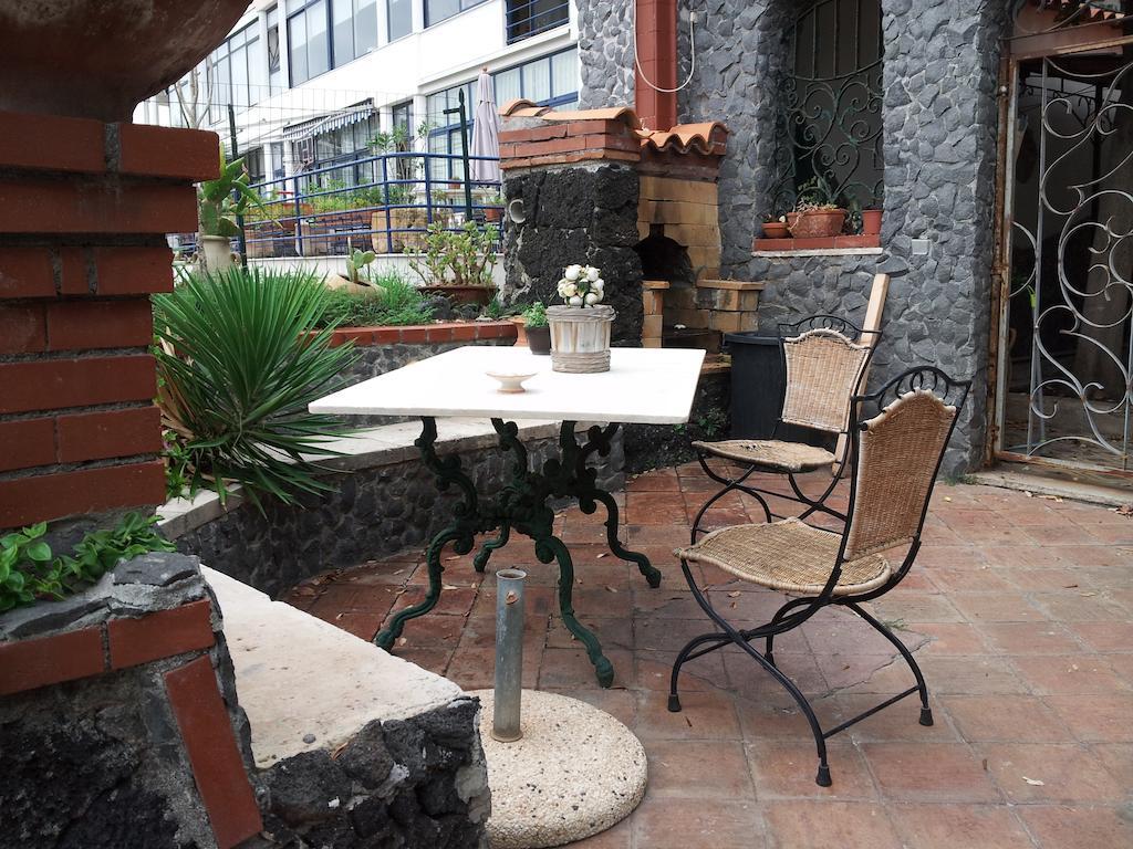 Casa Sul Mare Bed & Breakfast คาตาเนีย ภายนอก รูปภาพ